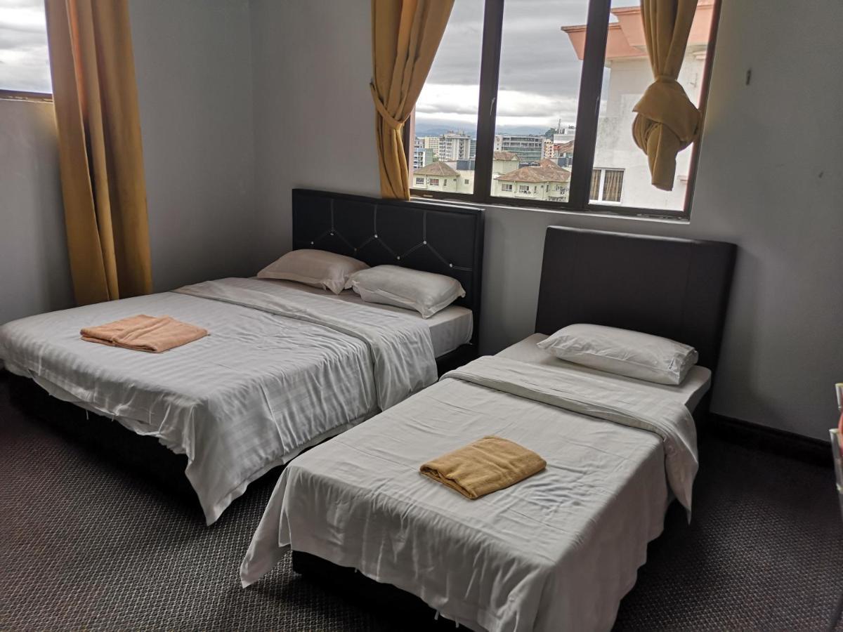 Homestay Marina Court Kota Kinabalu Exterior photo