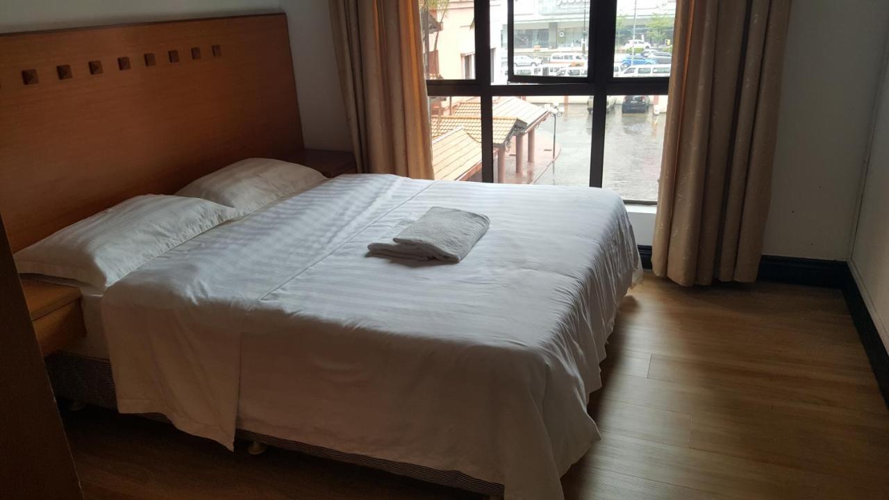 Homestay Marina Court Kota Kinabalu Exterior photo